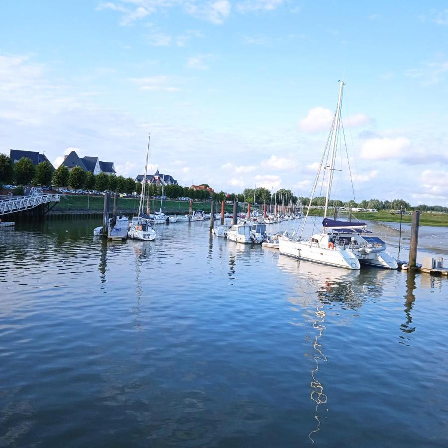 Aux 10 Ponts - Gite Aux Abords Du Fleuve La Somme - La Mer A 30 Min - La Nuit Pour 6 Voyageurs Екстер'єр фото